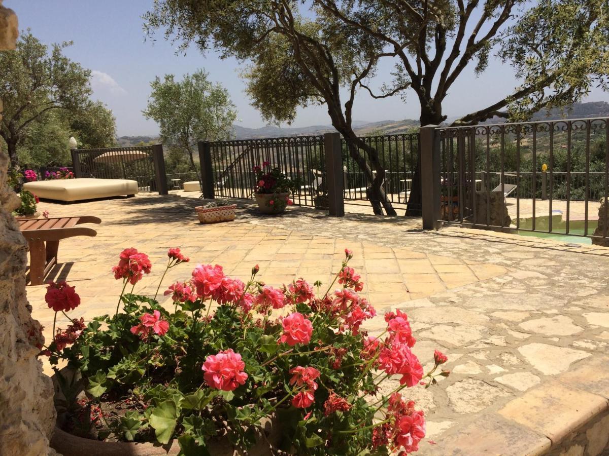 Agriturismo Roba Degli Ulivi Villa Agrigento Luaran gambar